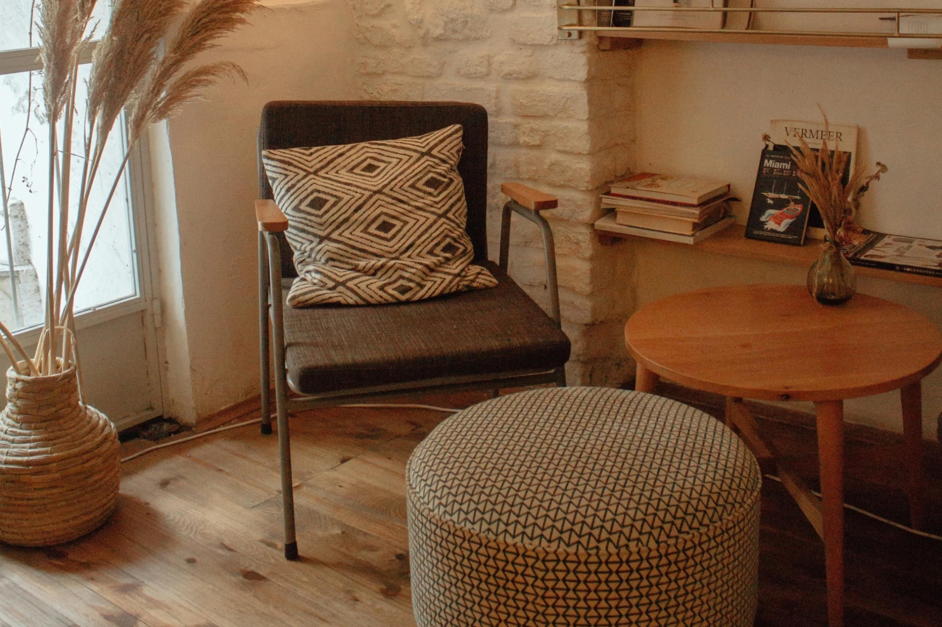 Želite u svom domu napraviti kutak za čitanje i opuštanje? Uz ove savjete ne možete pogriješiti