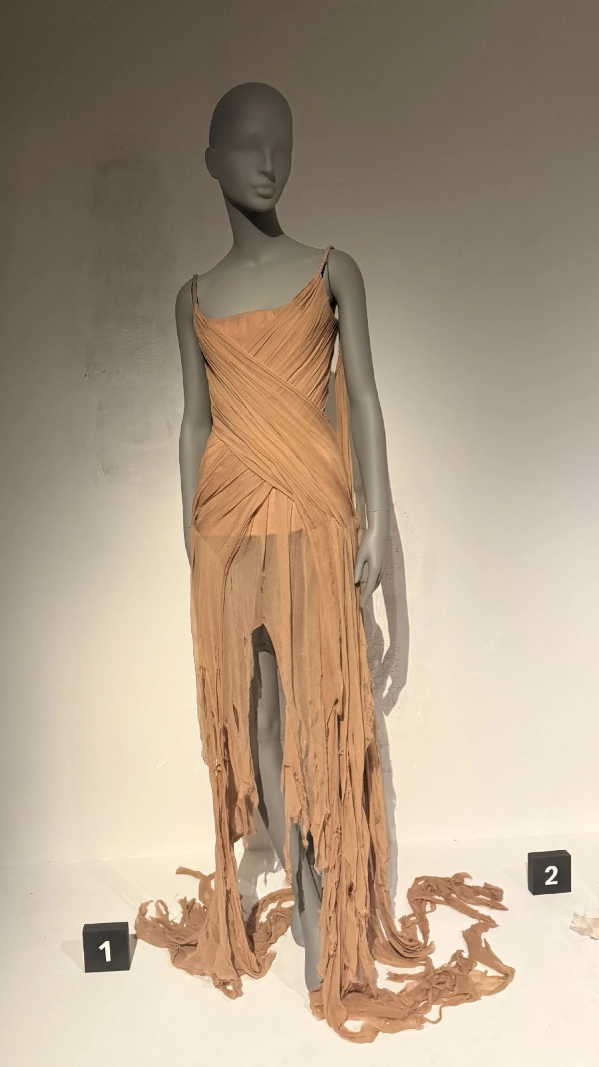 Rijetki Alexander McQueen komadi će biti prikazani na novoj izložbi u Londonu