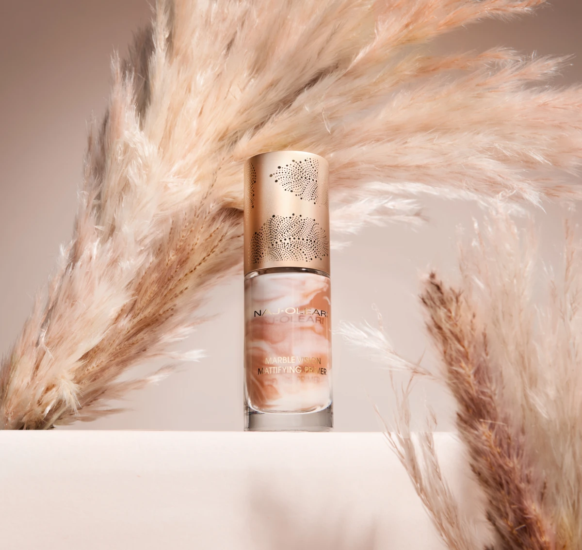 Naj Oleari ima novu kolekciju za savršeni soft glam look