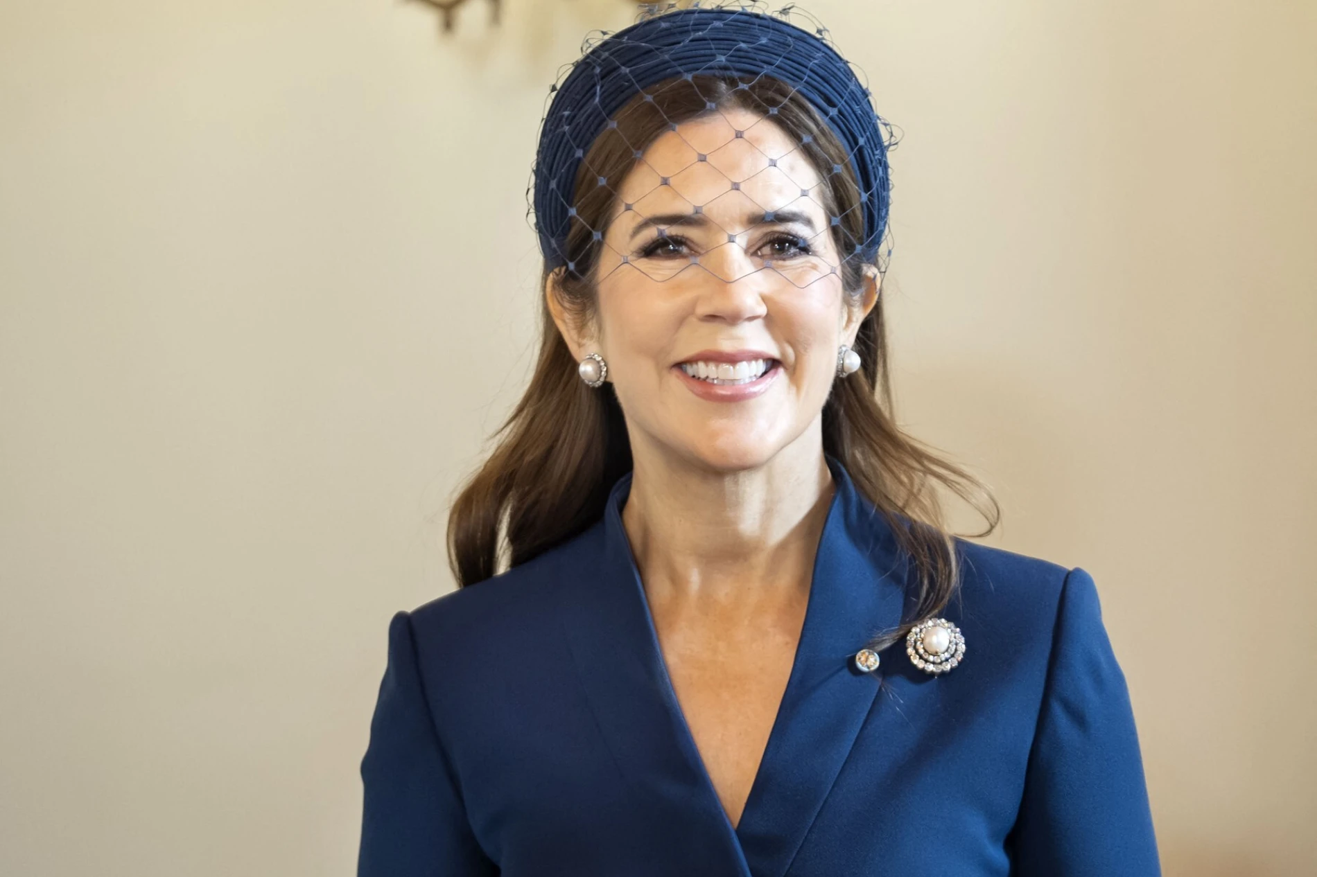 Kraljica Mary nosila je broš star preko 200 godina koji izgleda veoma moderno