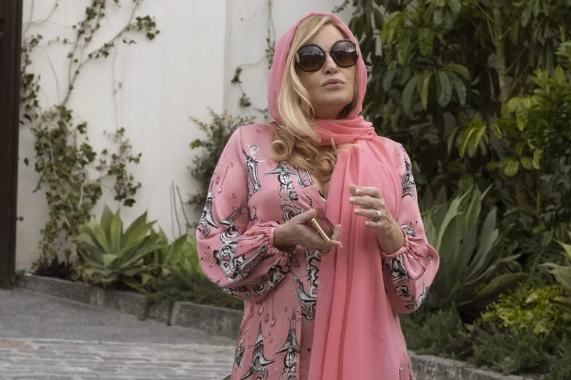 U Parizu više nije samo Emily, već i nova sezona Bijelog lotosa!