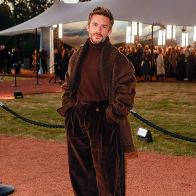 Zvijezda serije Bridgerton proglašen je najseksi muškarcem 2025. godine