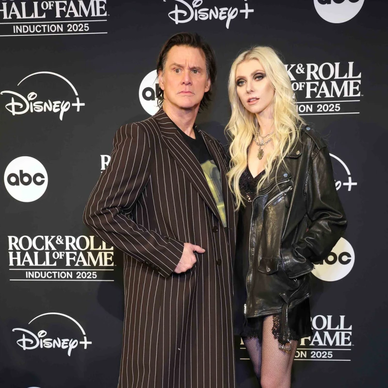 Jim Carrey i Taylor Momsen ponovno zajedno nakon četvrt stoljeća: Dirljiv susret zvijezda „Grincha”