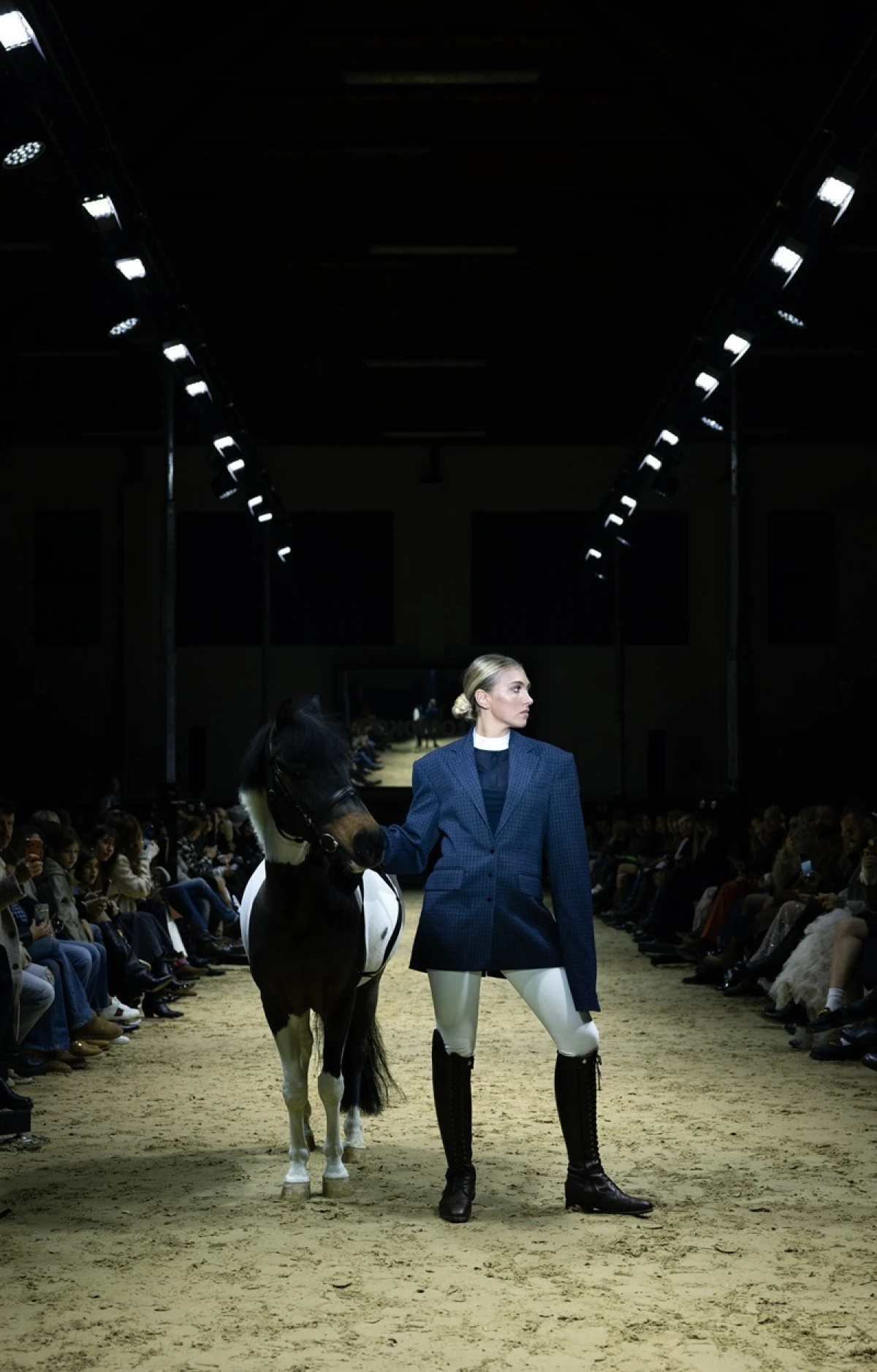 Lokomotiva by Lana Puljić ugalopirao u novu sezonu predstavljanjem kolekcije koja slavi jahanje