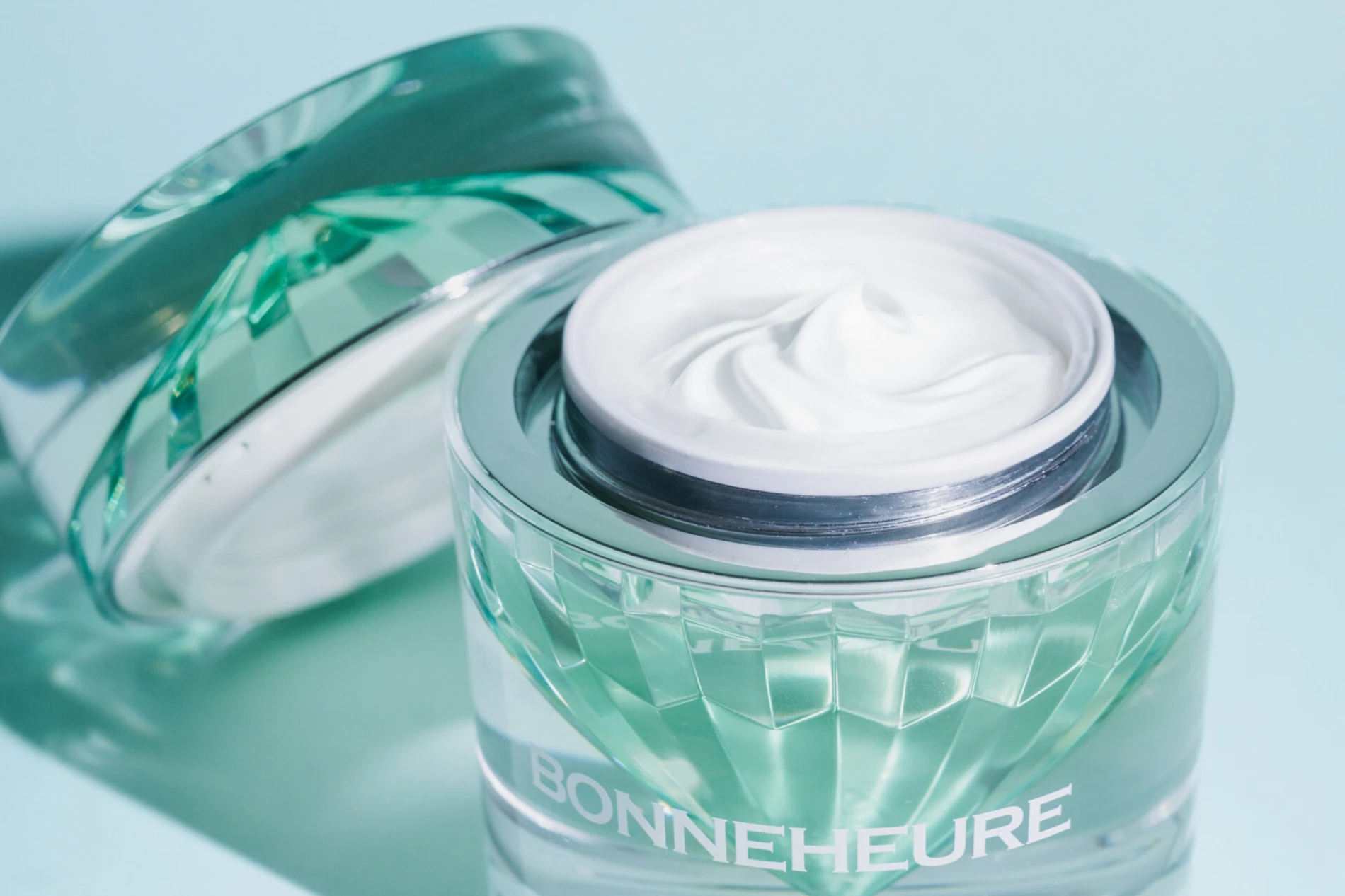 Mit ili istina? Pronašli smo kremu koja će vas razuvjeriti u sve što ste mislili da znate o kolagenu