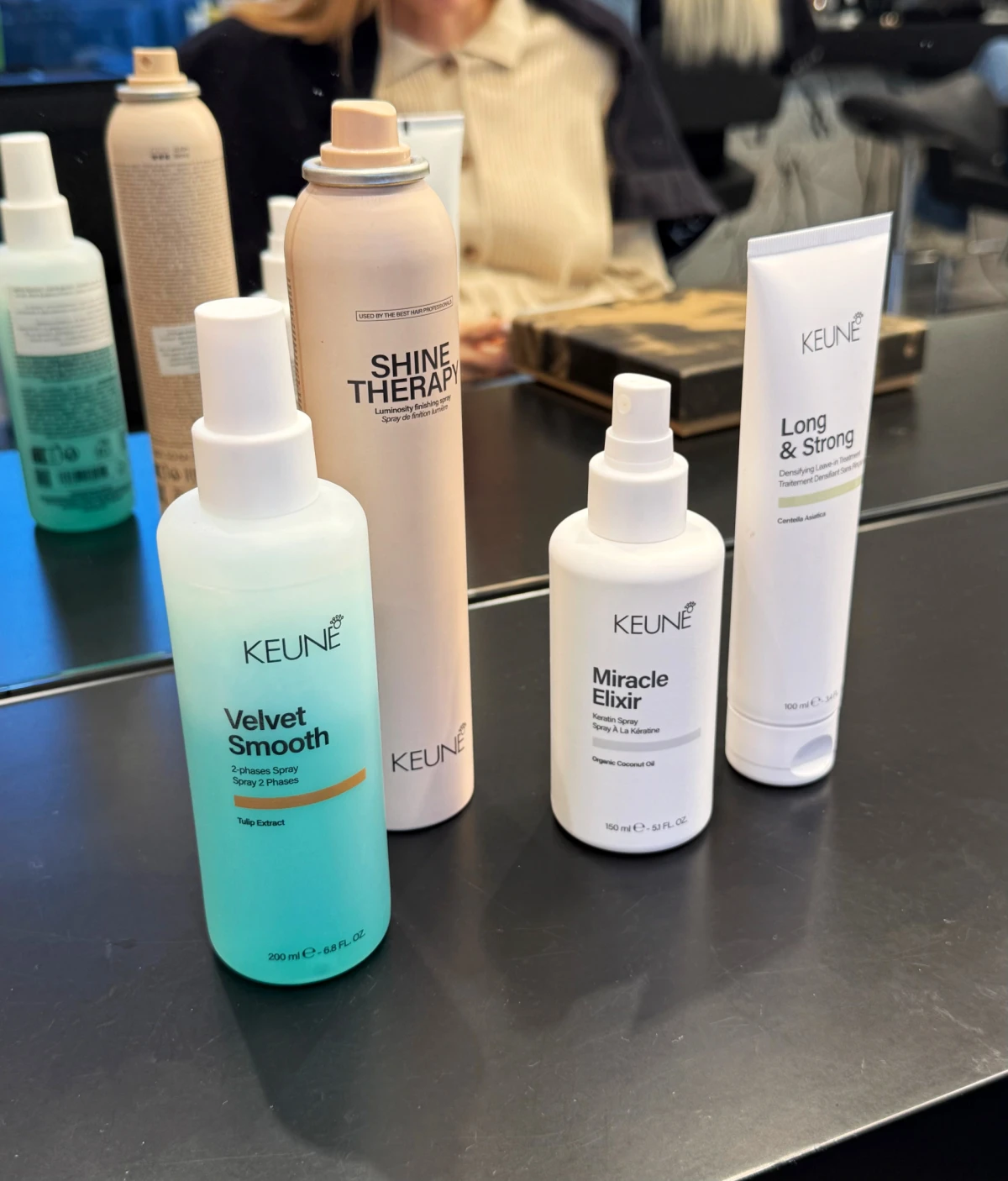 Zvonimir Franić donosi detalje o frizuri naše glavne urednice Jelene Veljače