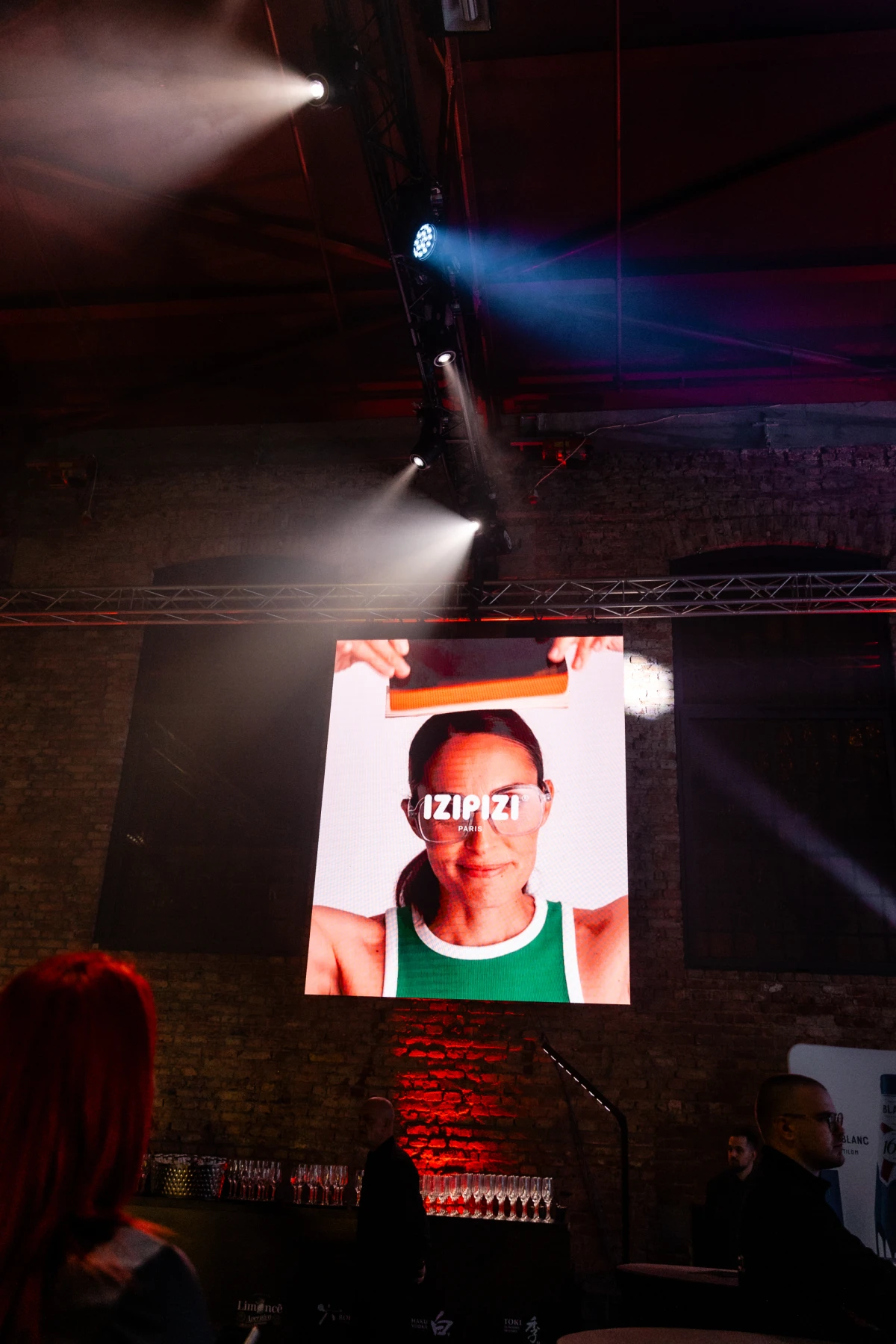 Omiljeni modni dodatak na Elle Style Awards 2025? IZIPIZI naočale!