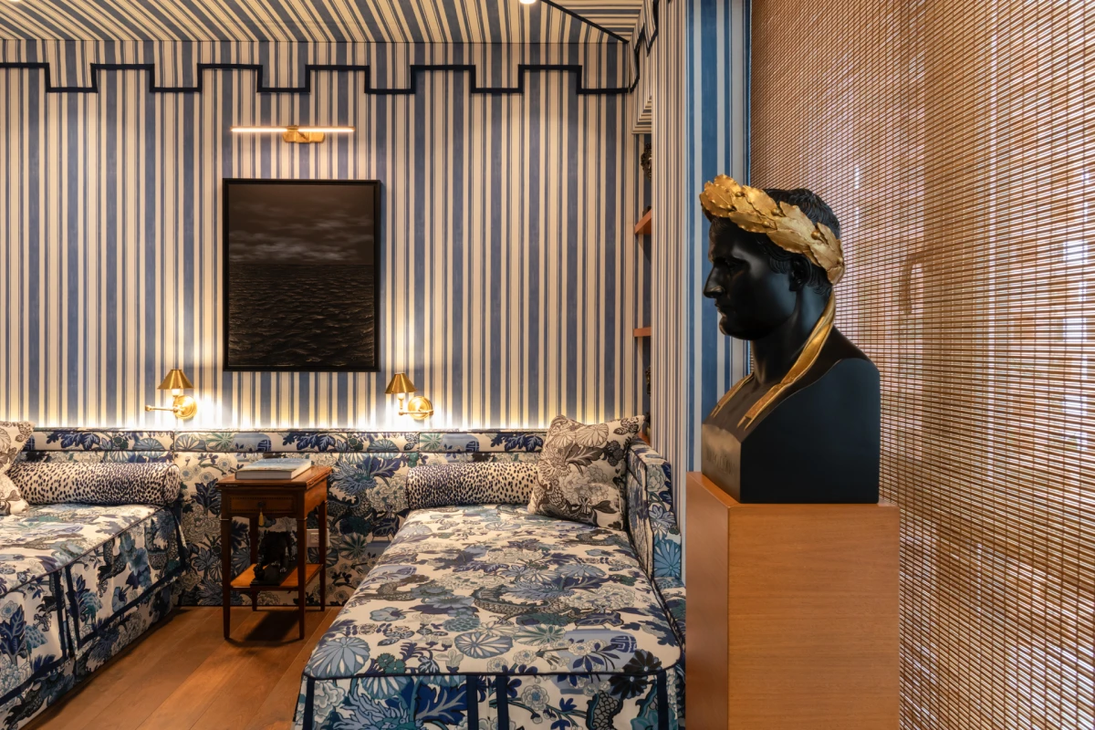 Ovaj renovirani dom s pogledom na Tihi ocean oduševio nas je posebnim mediteranskim tkaninama i detaljima