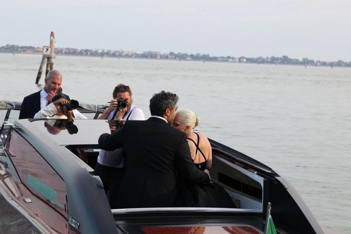 Lady Gaga i Michael Polansky otkrili kako bi se mogli vjenčati vrlo brzo!