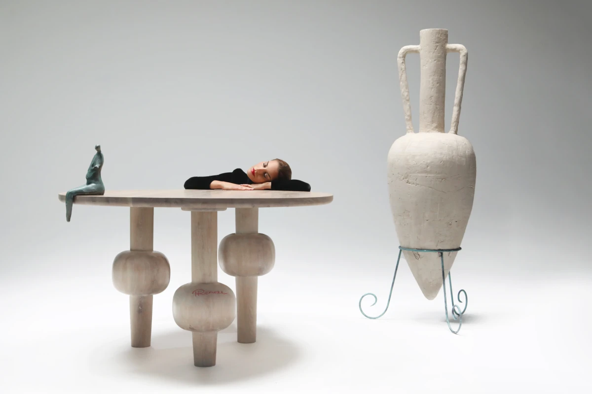 IReneee: Art stolovi, atmosfera i skulpture koje prostor pretvaraju u umjetnost