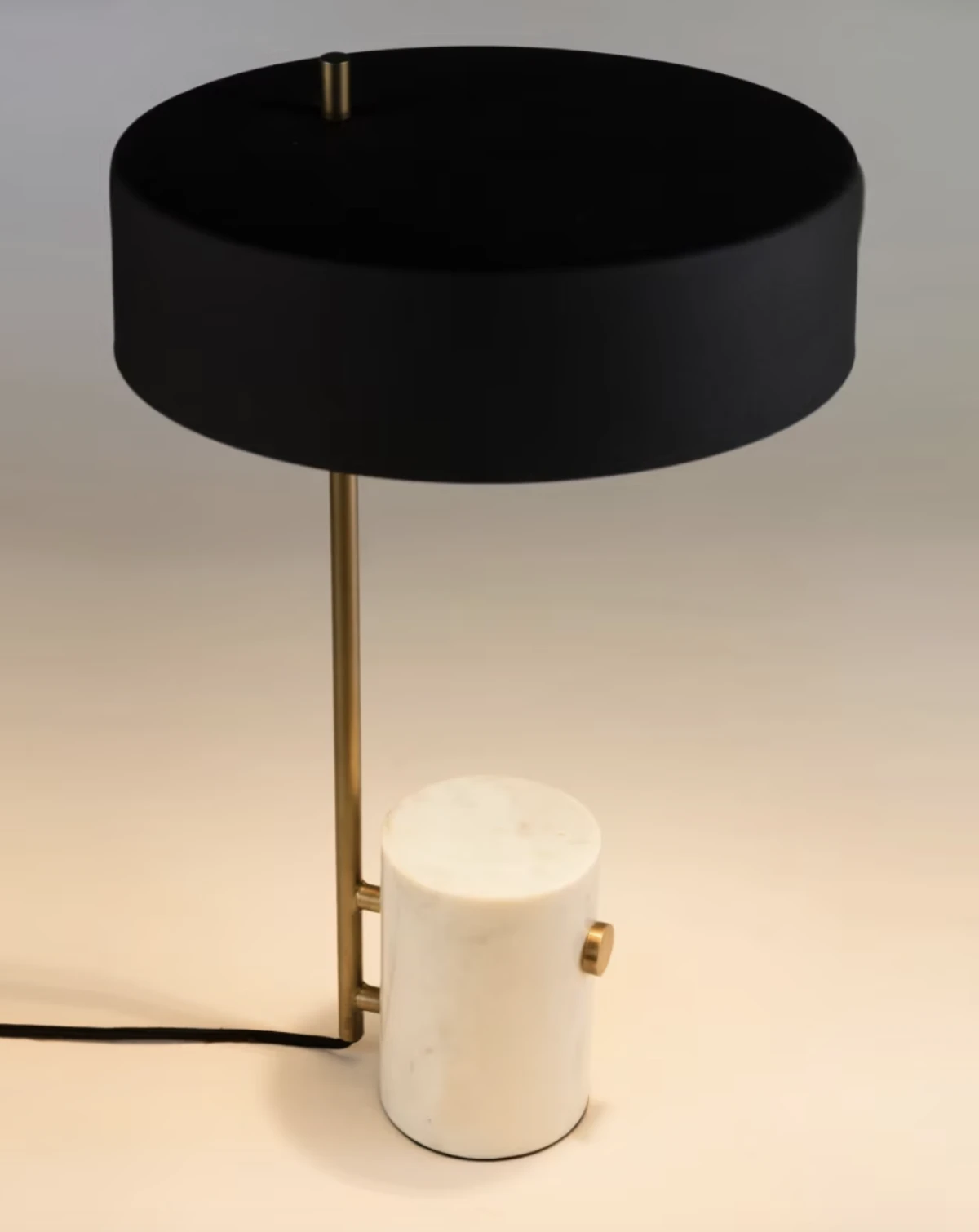 Black Friday je prilika za osvježenje doma dizajnerskim komadima, a mi smo pronašli najbolje ulove!