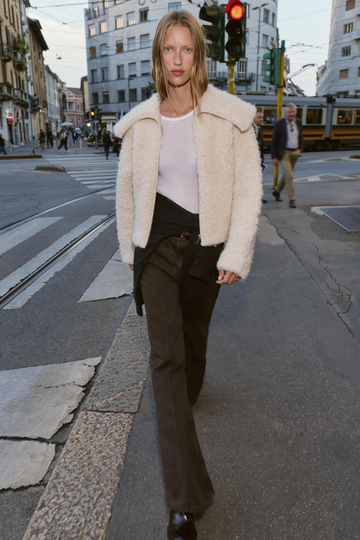 Zavirili smo u Zara web trgovinu i pronašli odlične modele jakni do 70 eura