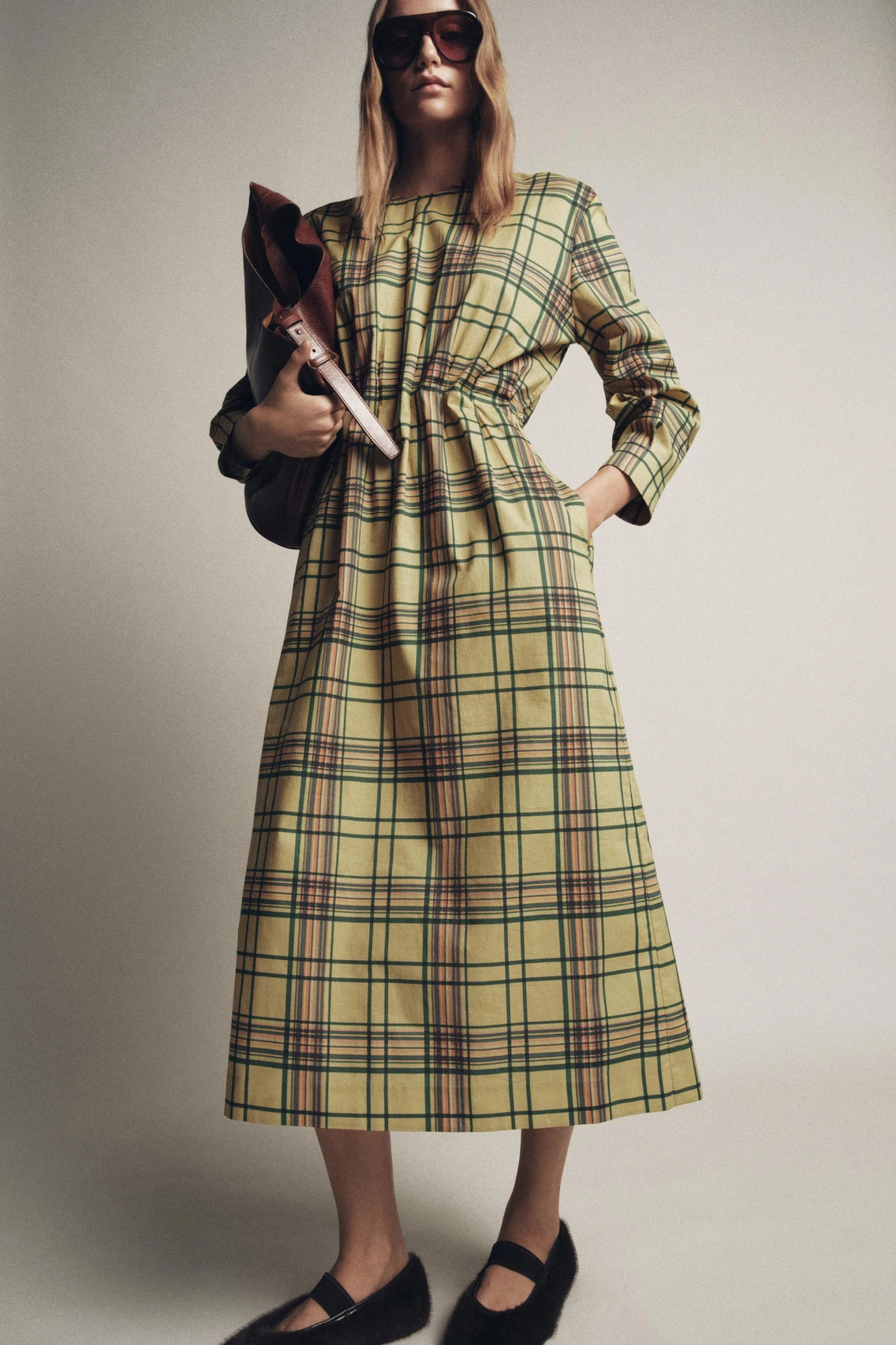 Karirani uzorak preplavio je trgovine, a ovo su naši omiljeni komadi iz ponude