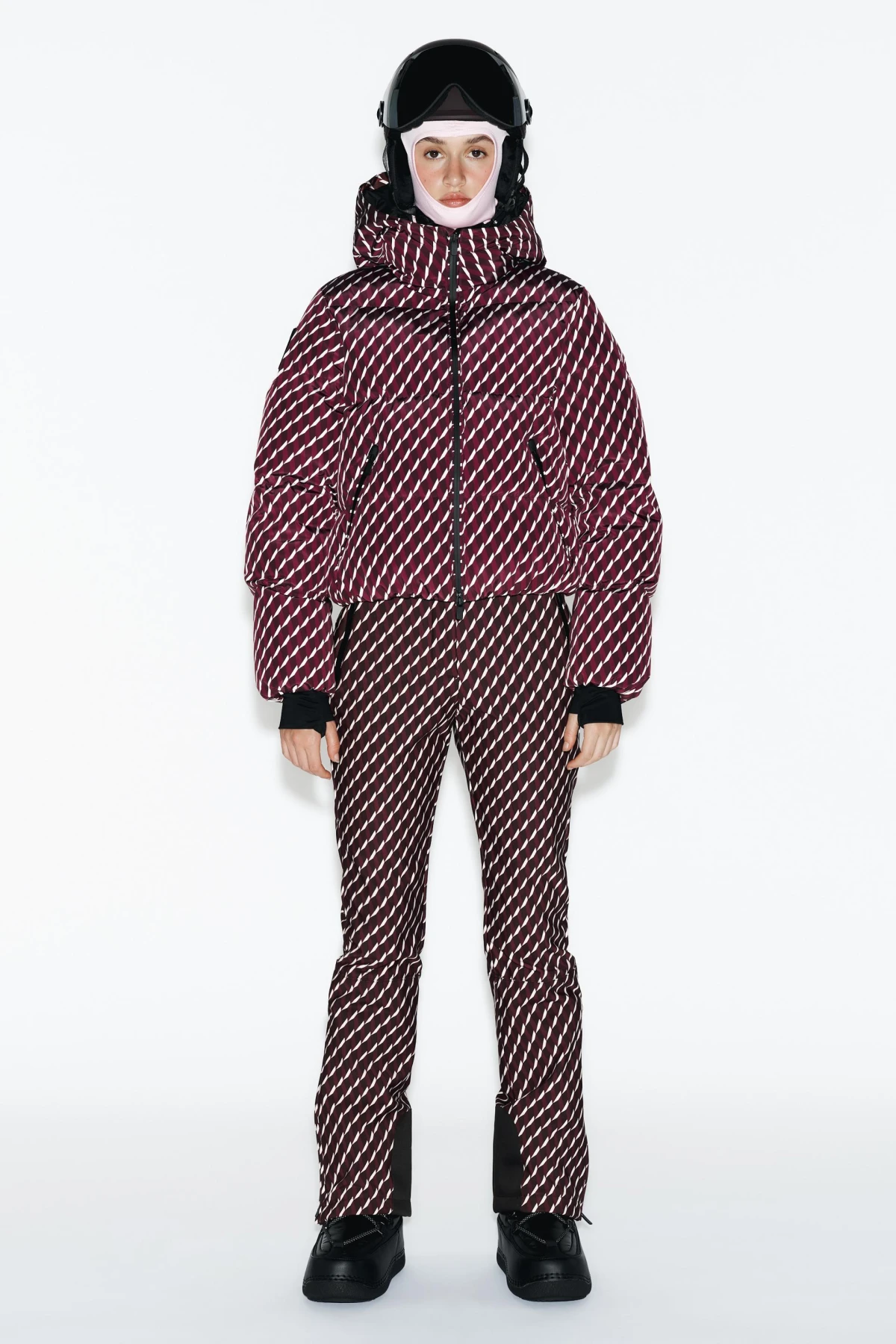 High street trgovine prepune su skijaških odijela koja izgledaju jako luksuzno