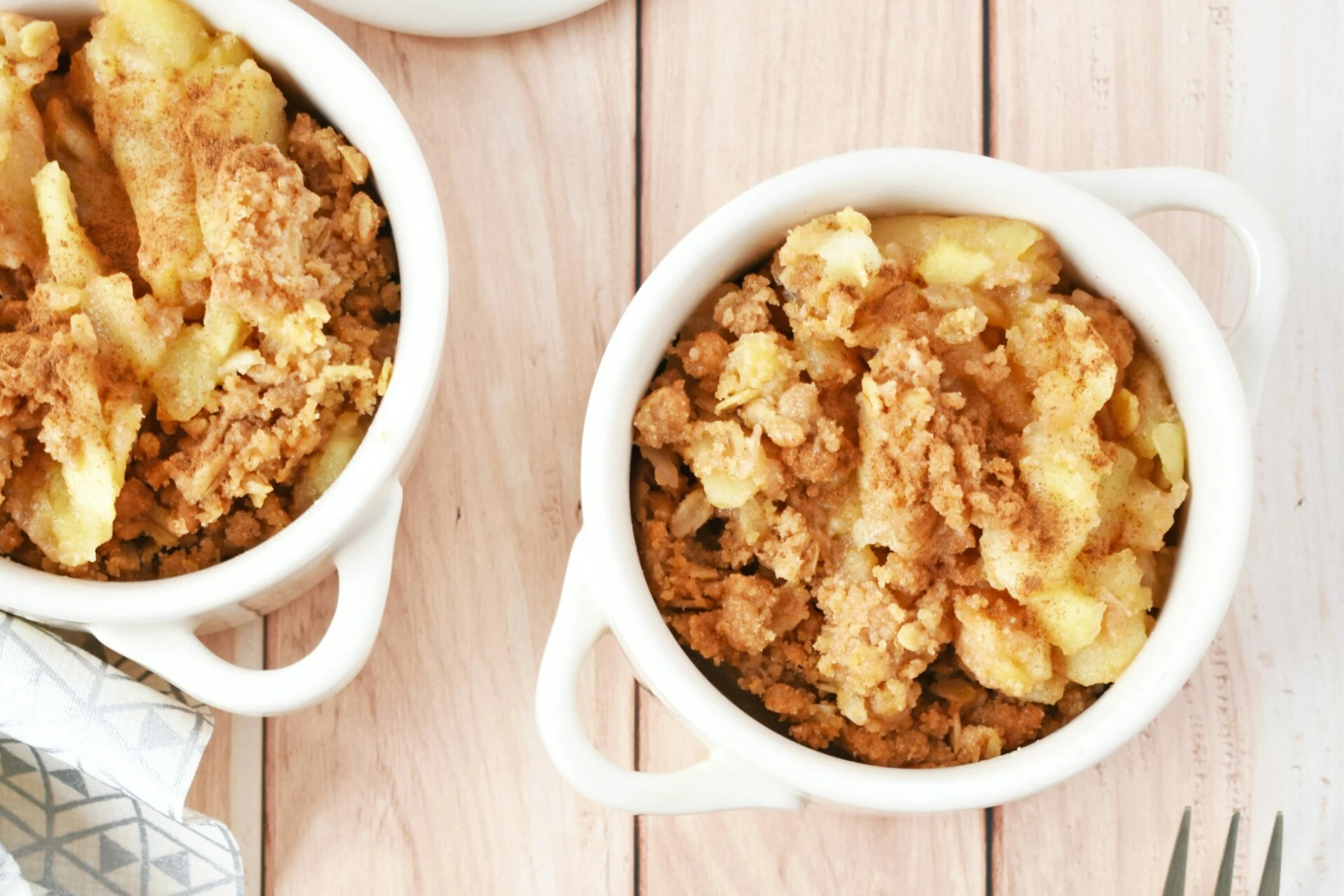 Donosimo jednostavan recept za crumble od jabuka koji uvijek oduševi