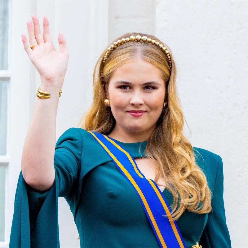 Princeza Catharina-Amalia od Nizozemske posudila je ovaj look iz maminog ormara