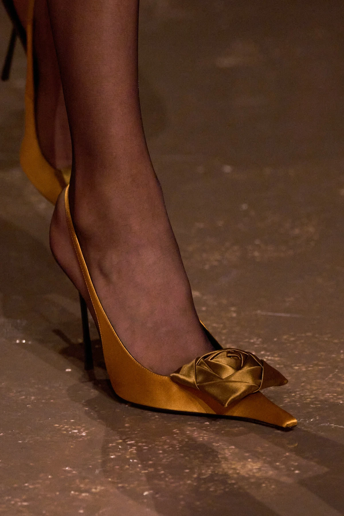 Mango ima savršen duplić ovih viralnih Saint Laurent cipela!