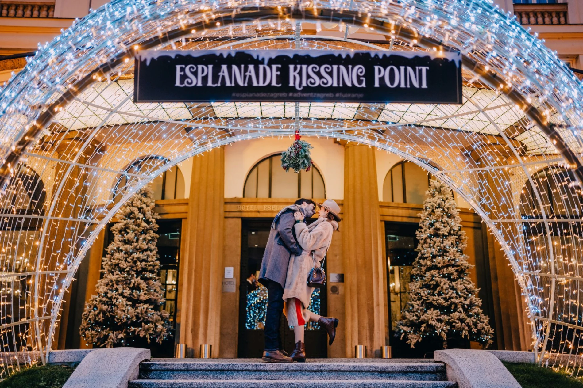 Zagrebački hotel Esplanade i ovog adventa postaje najsjajnije središte društvenog života grada