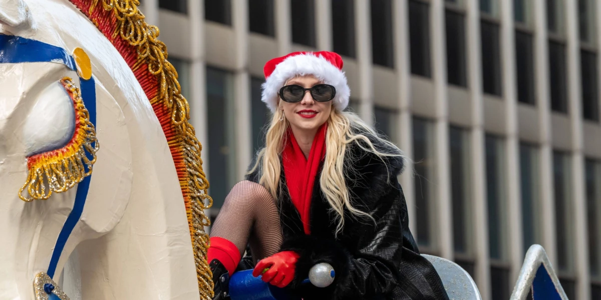 Taylor Momsen ponovno je snimila božićni hit iz filma Kako je Grinch ukrao Božić!