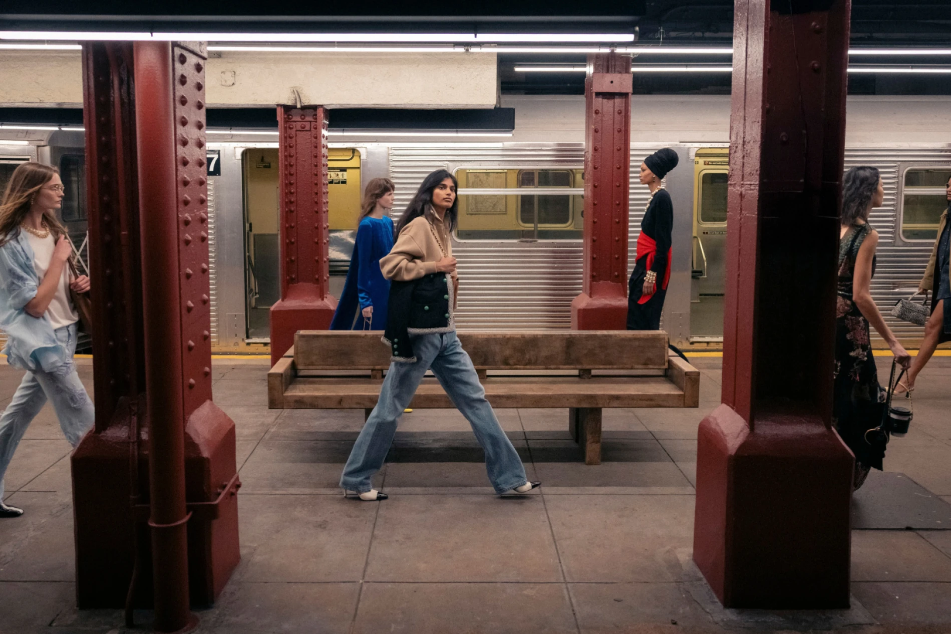 3 kombinacije s Chanel revije koje lako rekreiramo komadima koje već imamo u ormaru