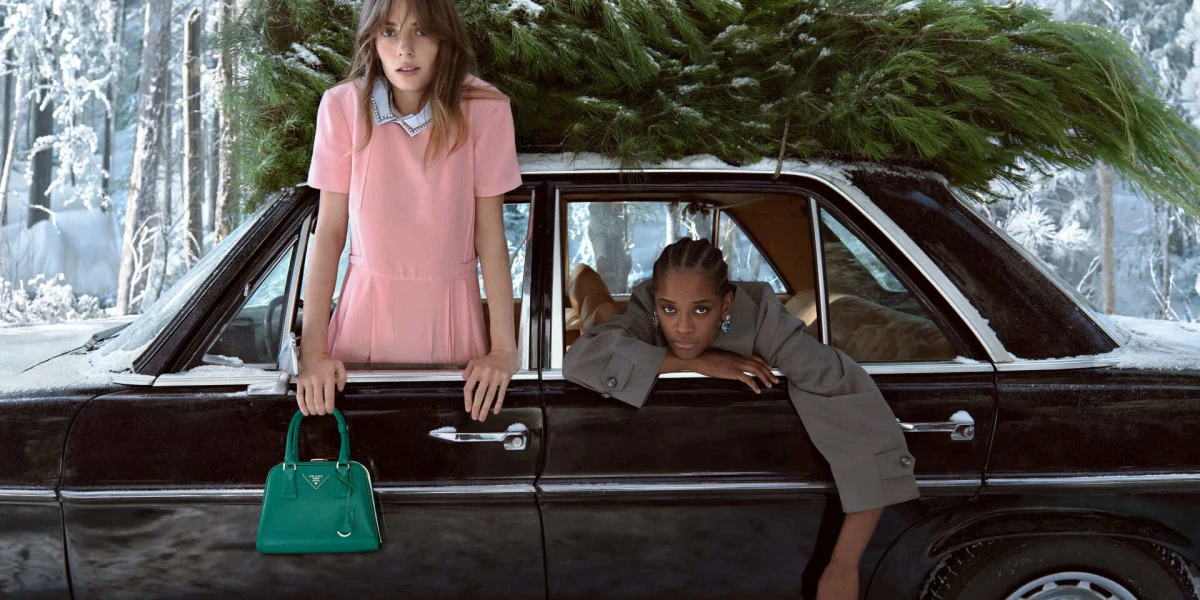 Prada vraća ovaj kultni model torbice i već nam je visoko na listi želja