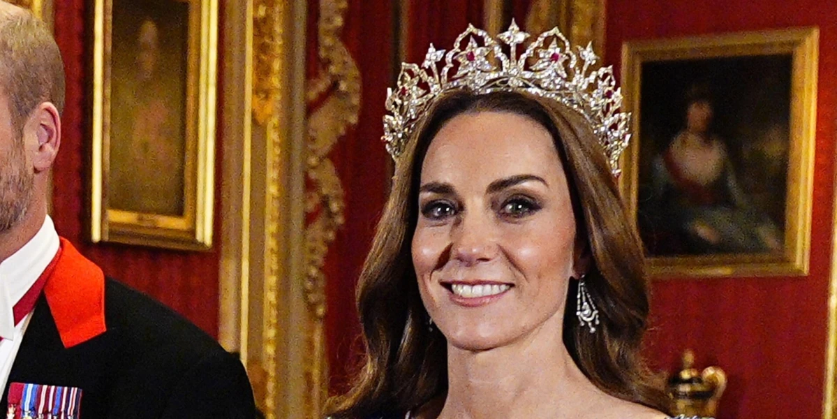 Kate Middleton pojavila se s tijarom koja na sebi ima više od 2 600 dijamanata