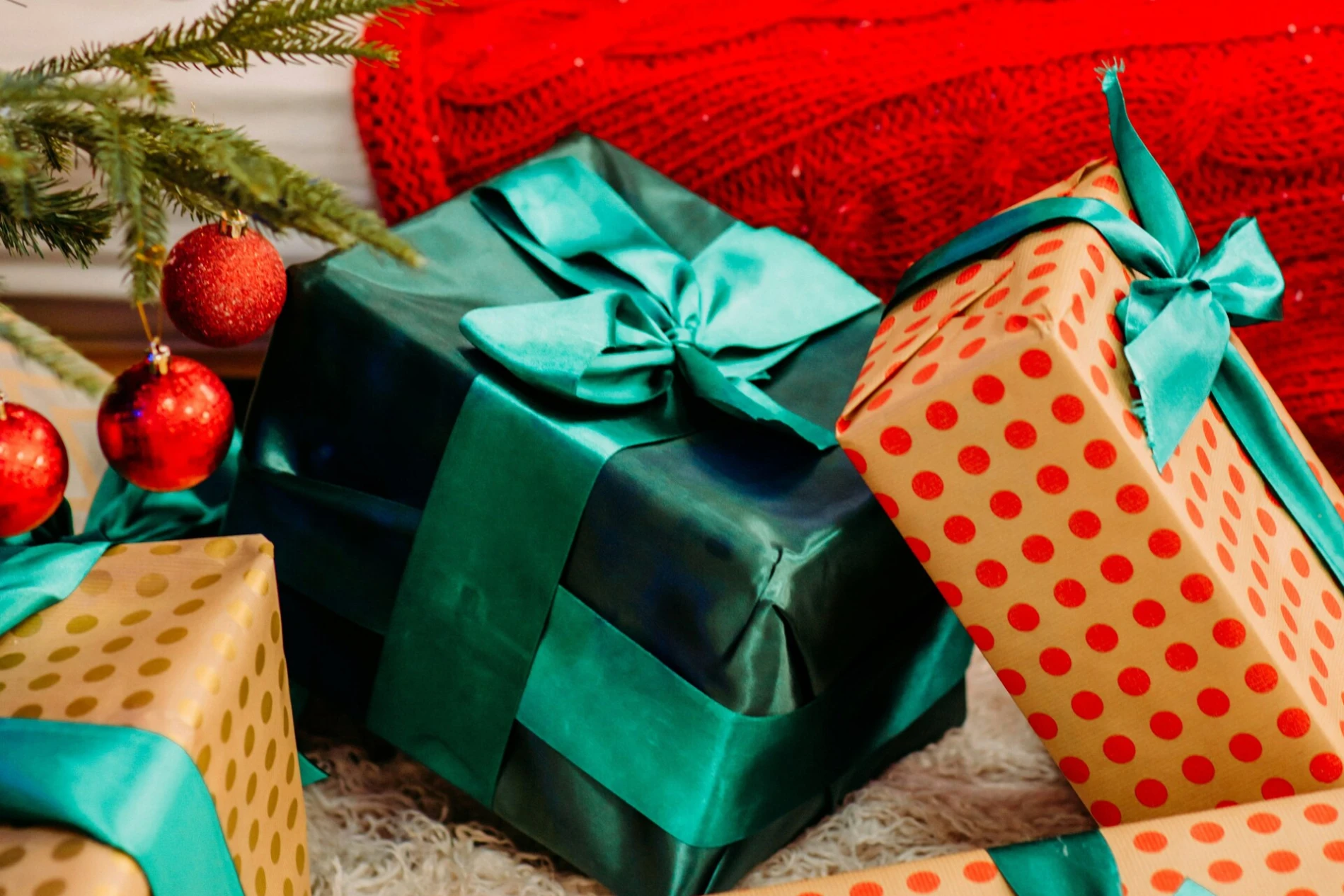 Top 9 trikova za pametnu kupnju božićnih poklona