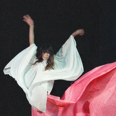 U novom broju Ellea pronađite razgovor s genijalnom Hrvojkom Hellom Begović