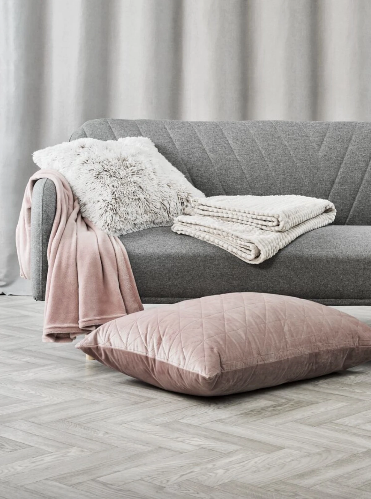 Prona&scaron;li smo najljep&scaron;e decor poklone do 30 eura (i sada ih želimo sve)