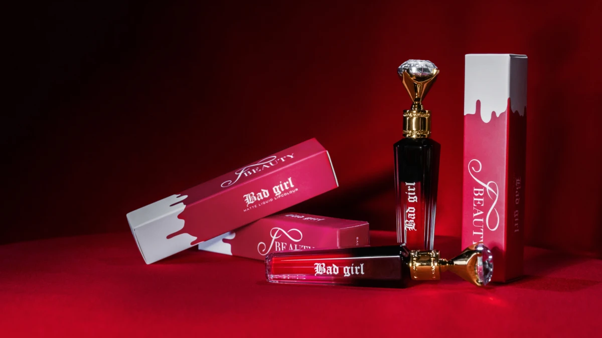 Uz kupnju novog Ellea dobivate vrijedan beauty poklon za top party lookove