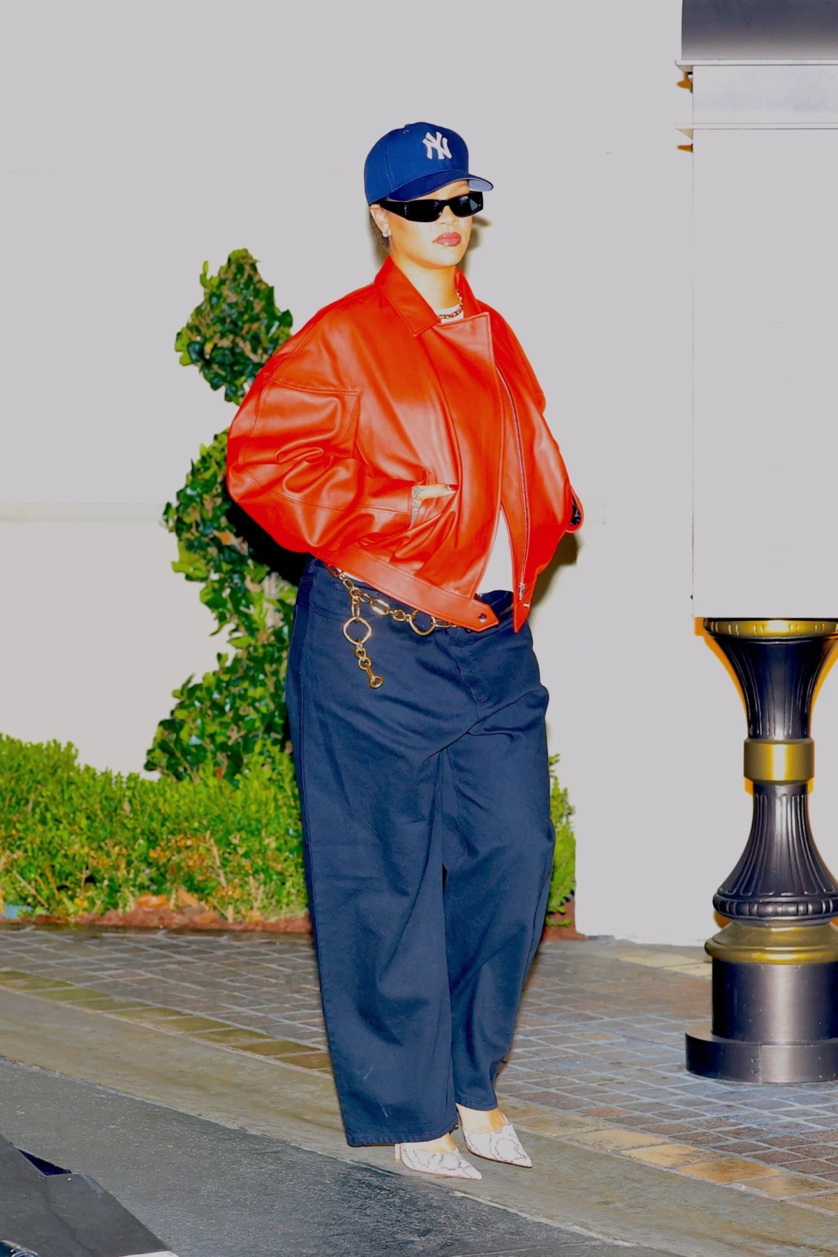 Look dana: Rihanna jo&scaron; jednom dokazala kako je crvena njena boja