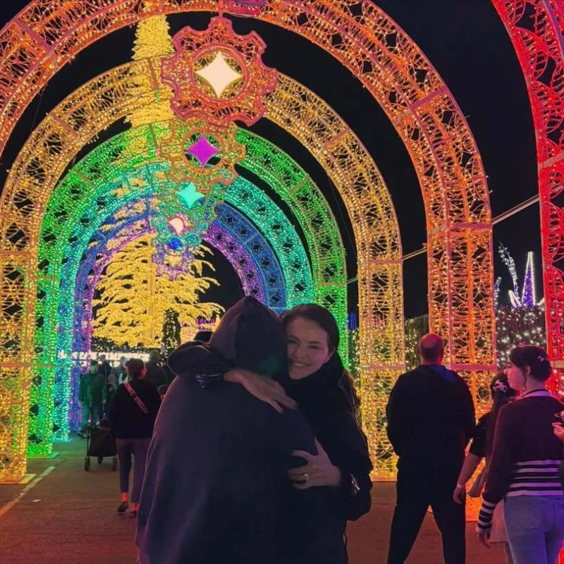 Selena Gomez otkrila kako slavi Božić s Bennyjem Blancom