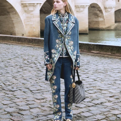 Ovo su 4 oblika traperica koji će dominirati 2026. godinom