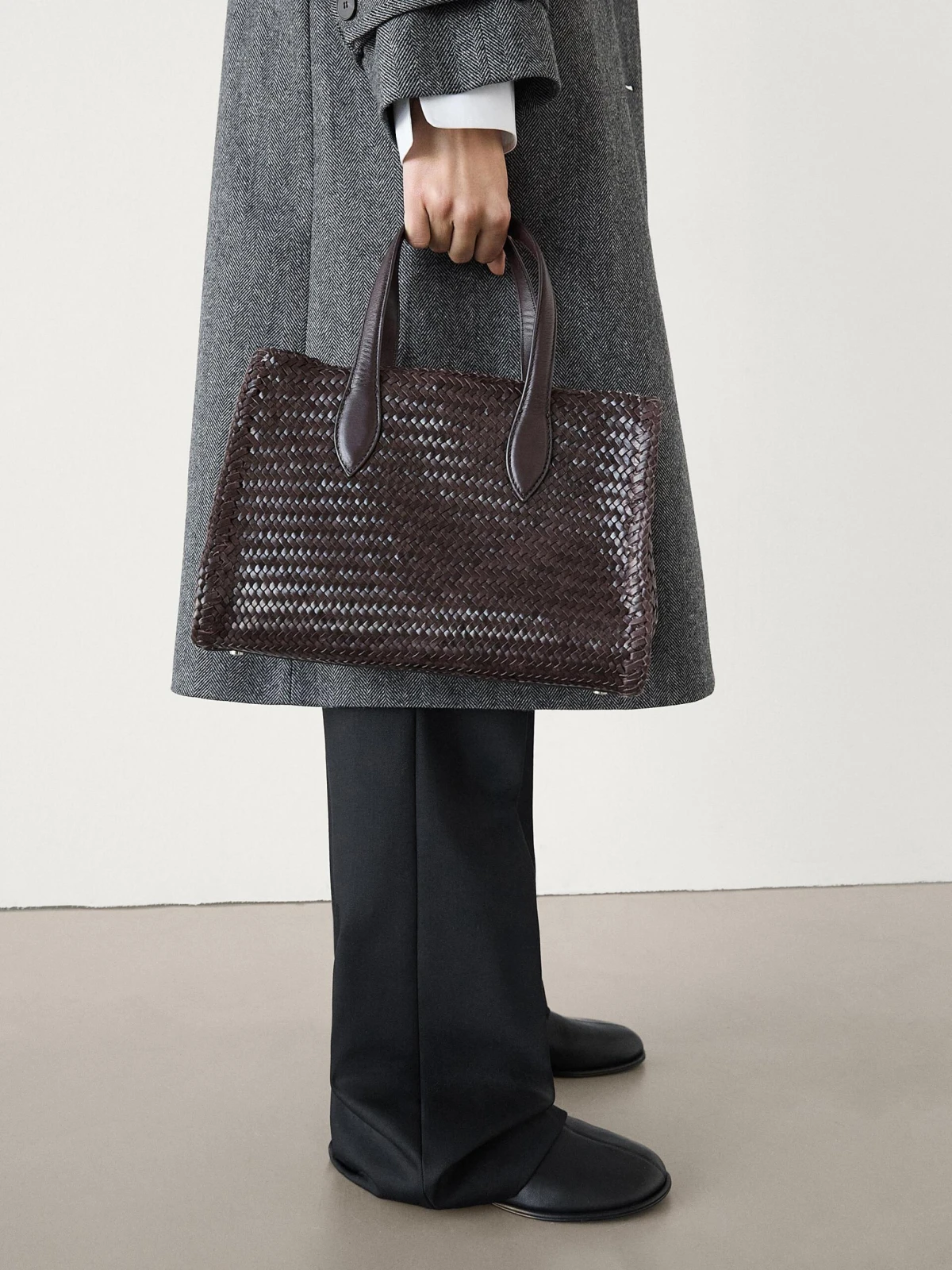 10 komada s Massimo Dutti sniženja koje dodajemo u ko&scaron;aricu