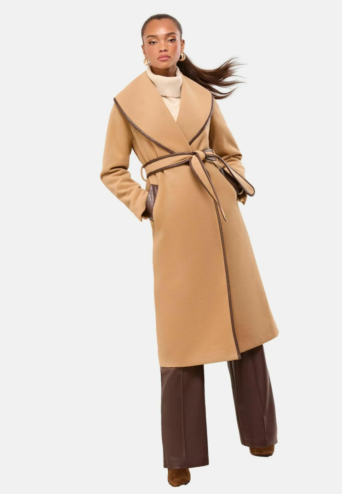 Komad koji se najvi&scaron;e isplati kupiti na zimskim sniženjima jest kaput, a ovo je na&scaron; izbor do 70 eura