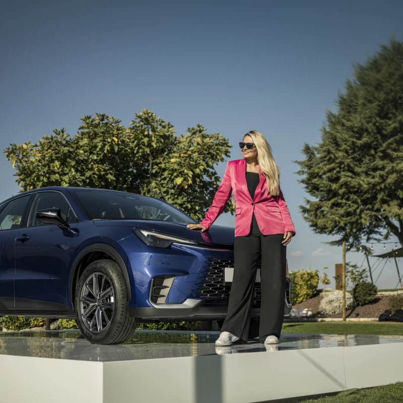 Vozili smo po Madridu novi Lexus LBX koji nas je odu&scaron;evio