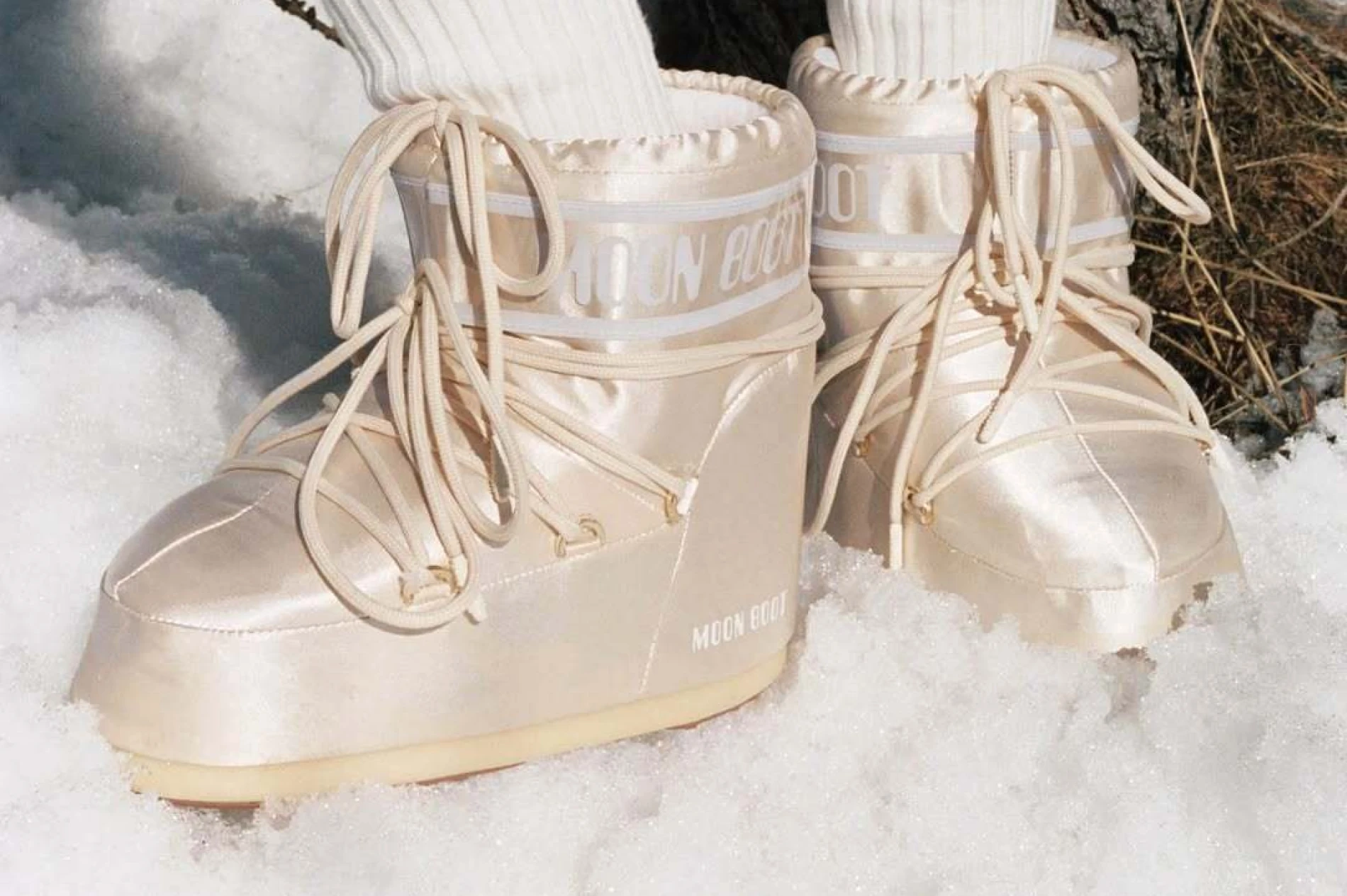 Od grada do skijali&scaron;ta, ove zime nosimo Moon Boot čizme i kupujemo ih na sniženju