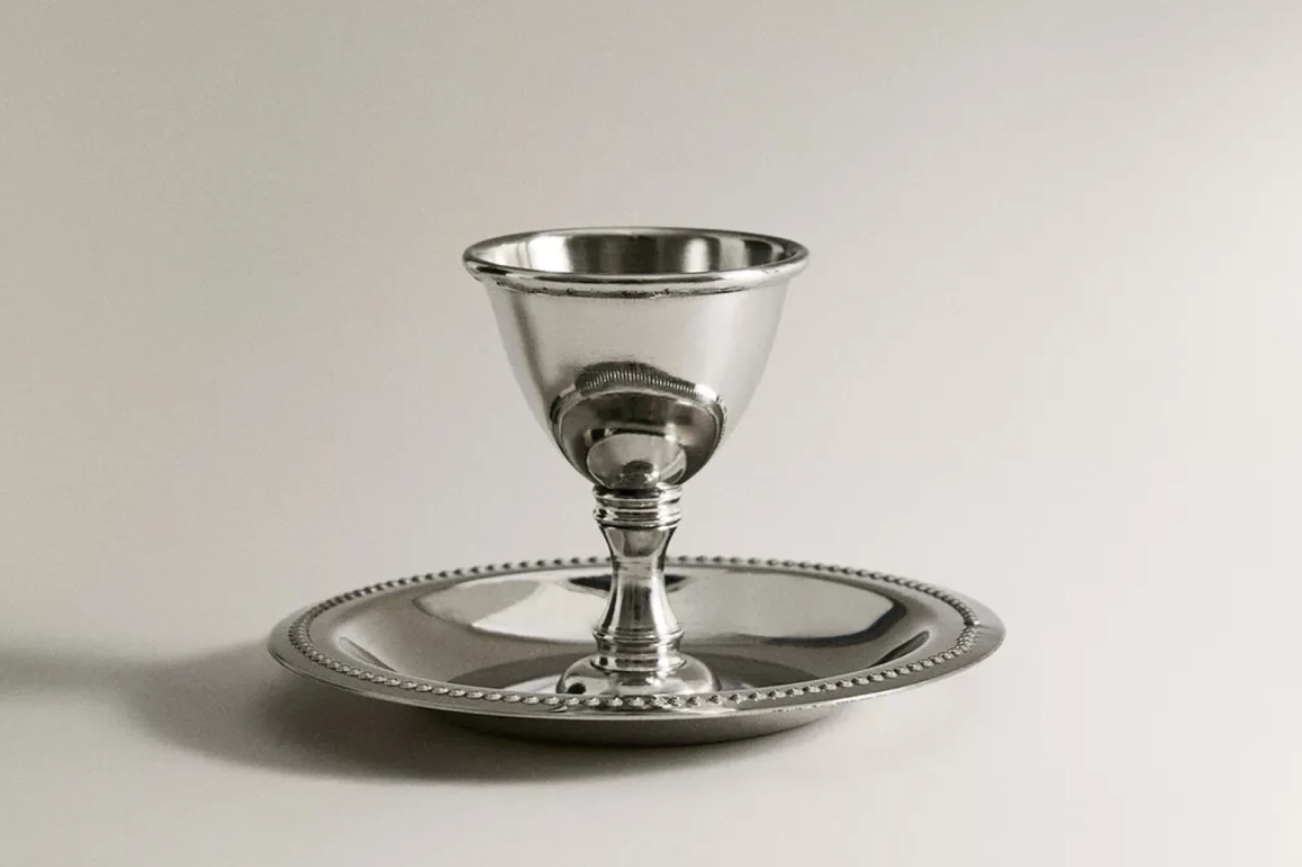 Za&scaron;to svi pričaju o metalnom posuđu iz Zara Homea? Ovo su najbolji komadi koji izgledaju skuplje nego &scaron;to jesu