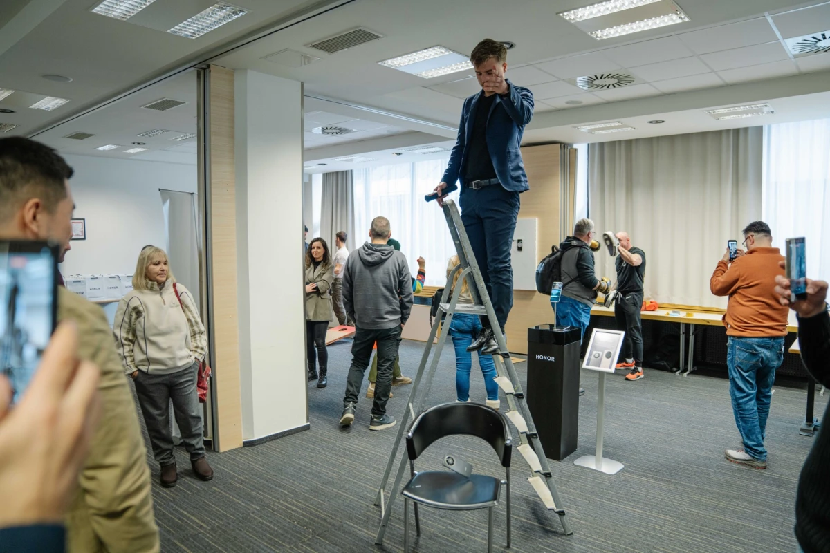 U Kranjskoj Gori predstavljeni moćni Magic8 Pro i ultra izdržljivi Magic8 Lite