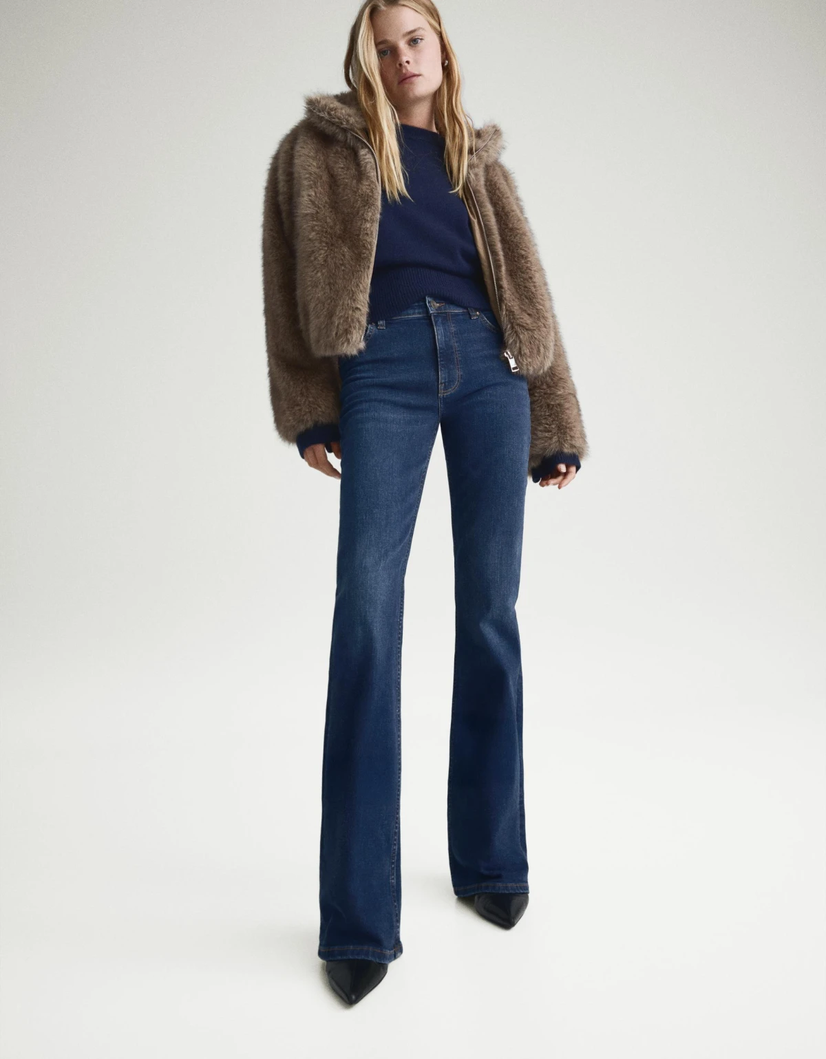 Od dizajnerskih preko high street modela, ovih 11 traperica kupujemo na sniženju