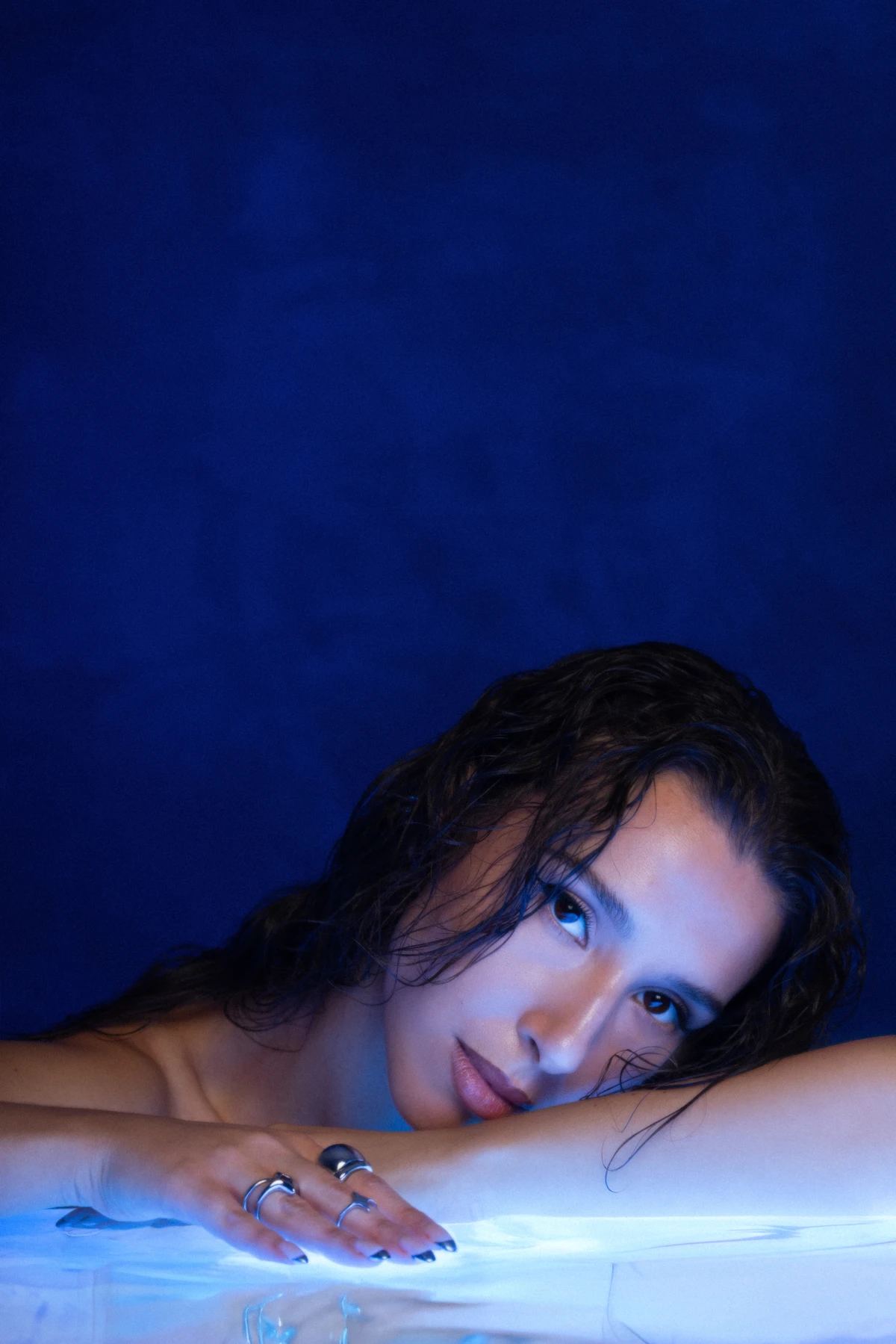 Nela s albumom Arhivirano postavlja nova pravila domaće pop scene