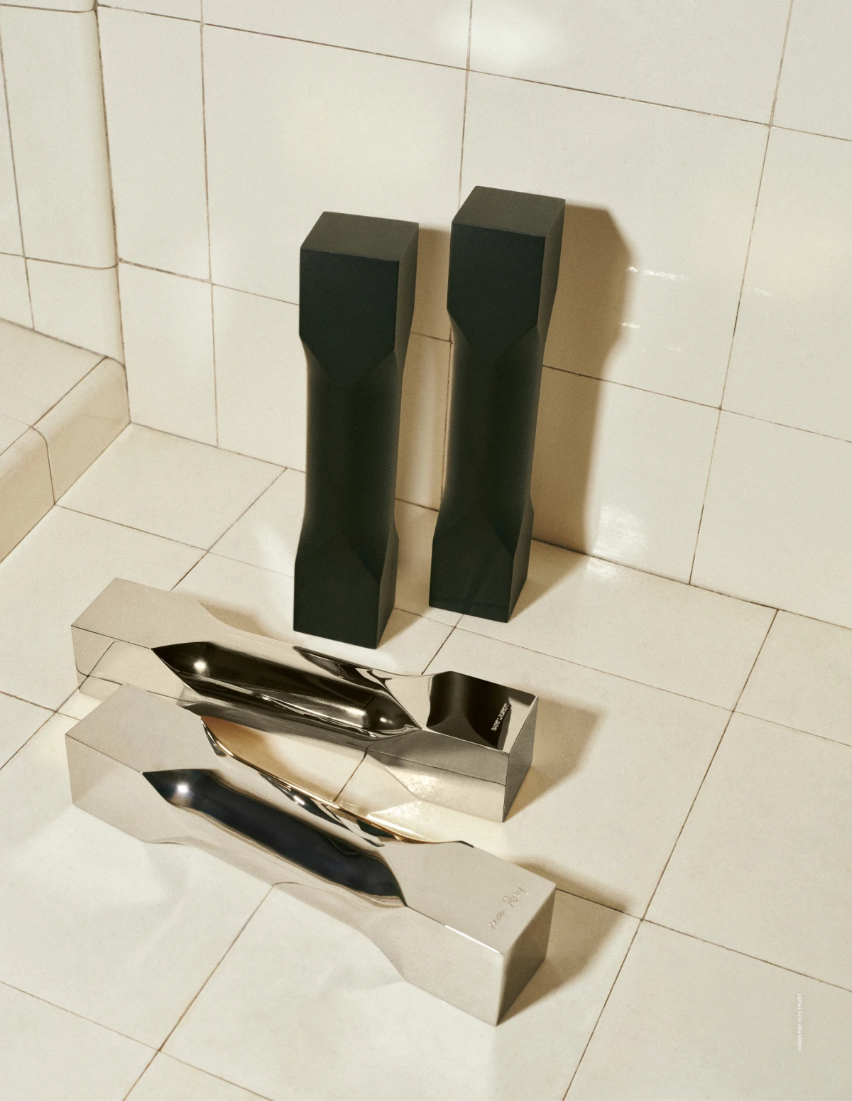 Saint Laurent u Pariz donosi jedinstvenu izložbu djela Mana Raya