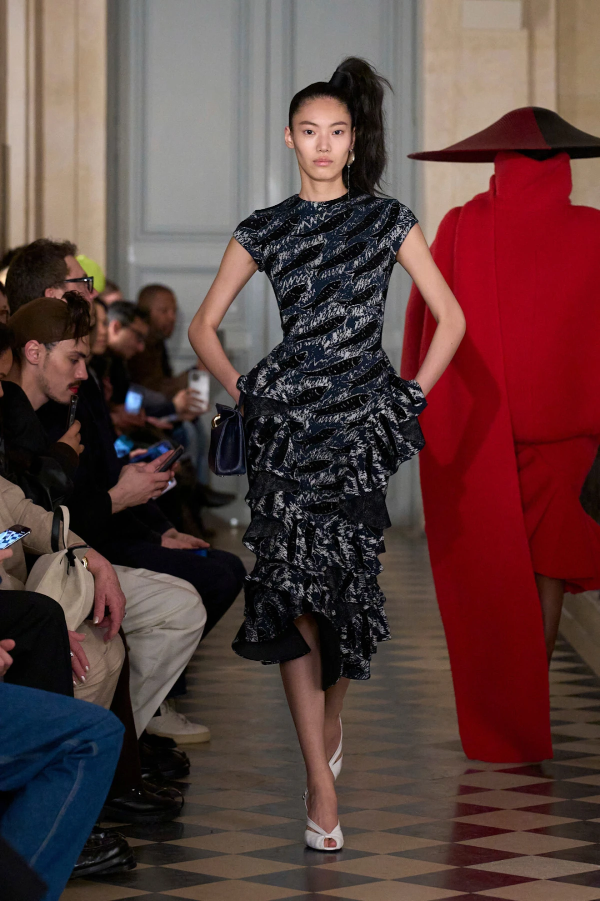 Jacquemus revija za jesen/zimu 2026. odlično spaja vintage estetiku i potpis brenda