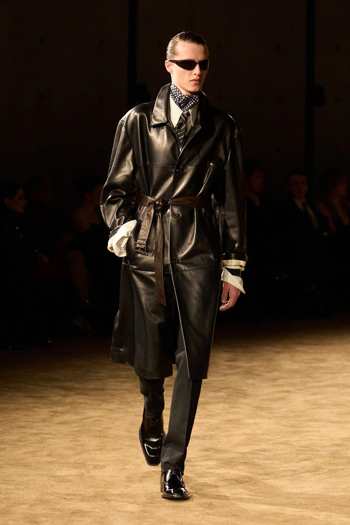 Saint Laurent nas novom kolekcijom priprema za sve rastanke u svitanje