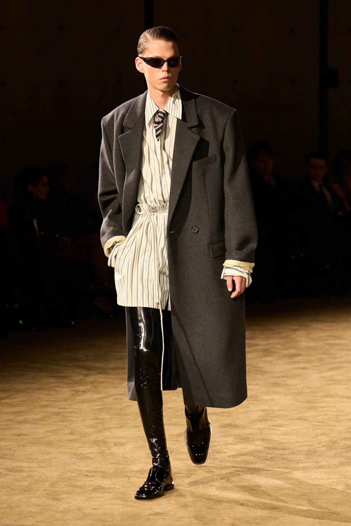 Saint Laurent nas novom kolekcijom priprema za sve rastanke u svitanje