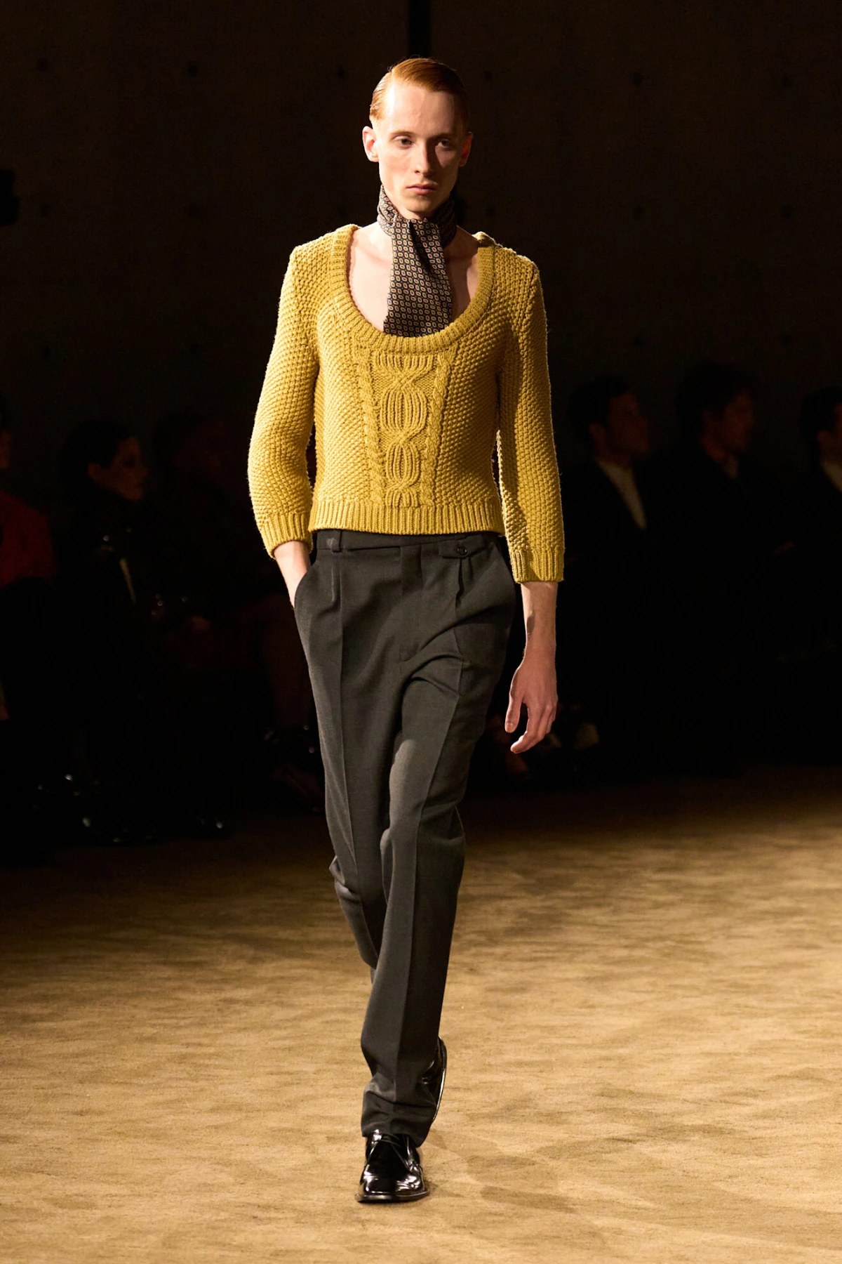 Saint Laurent nas novom kolekcijom priprema za sve rastanke u svitanje