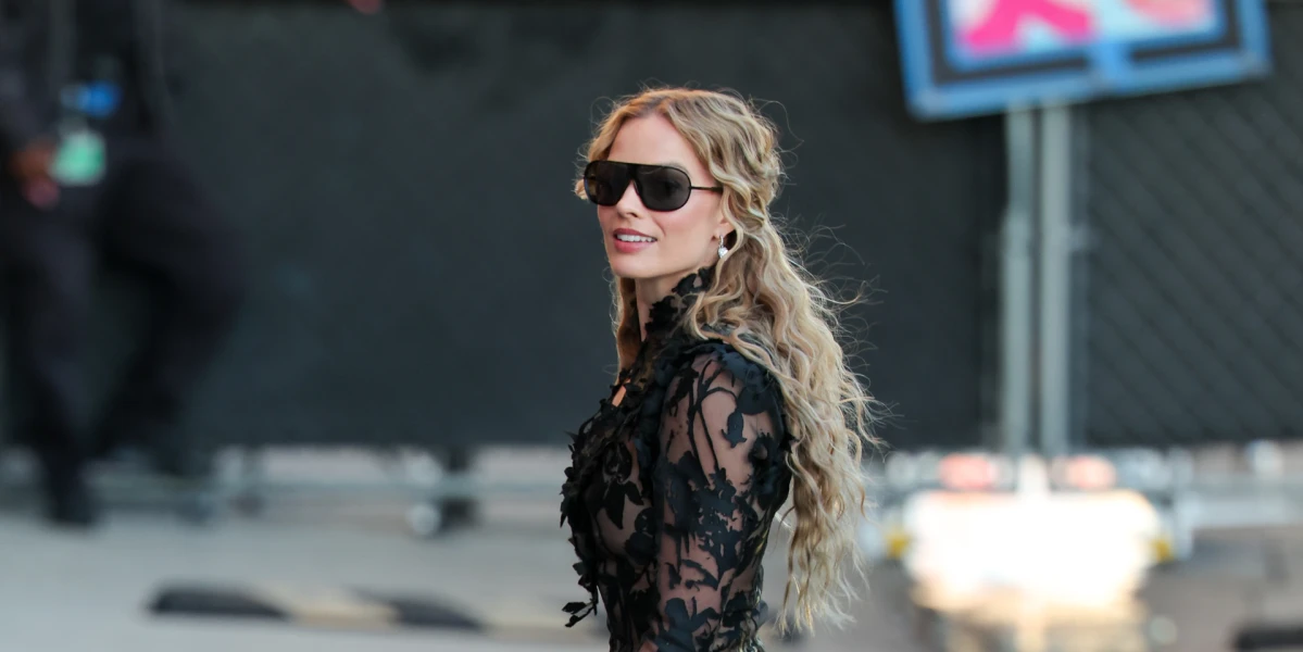 Look dana: Margot Robbie u gotičkoj McQueen kombinaciji