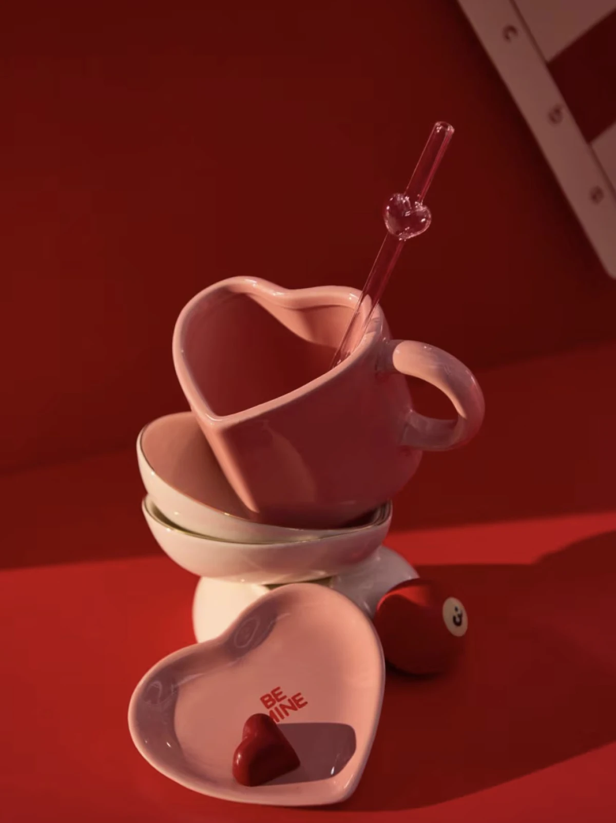 Sinsay ima najslađe valentinovske &scaron;alice koje slave ljubav (i dobru kavu)