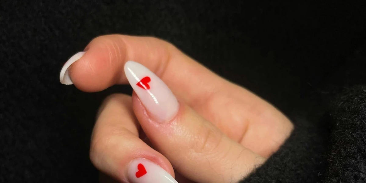 Prona&scaron;li smo savr&scaron;enu manikuru za Valentinovo