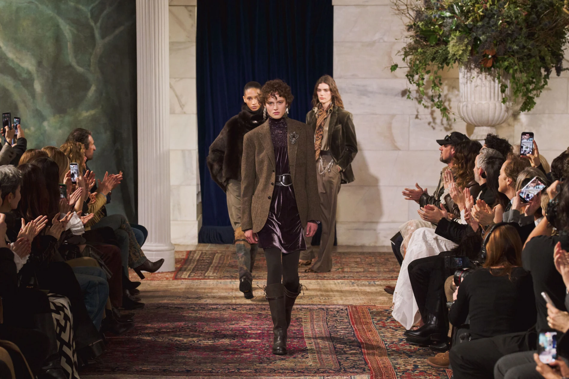 Ralph Lauren i arhetip renesansne žene u kolekciji za jesen 2026.